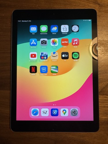 Apple ipad generation - 6.,